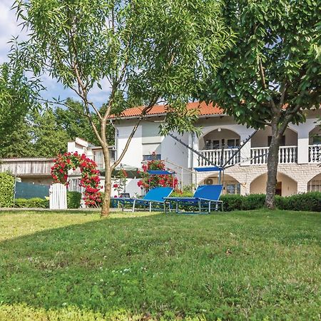 3 Bedroom Awesome Apartment In Pavicini Екстер'єр фото